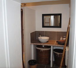 Shower - Bed and Breakfast near Avignon