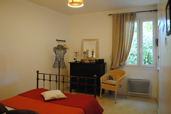 Bedroom - Bed and Breakfast near Avignon in Monfavet